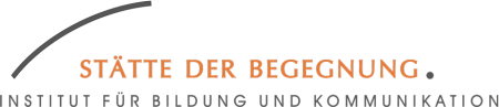 Schriftzug „Stätte der Begegnung – Institut für Bildung und Kommunikation“
